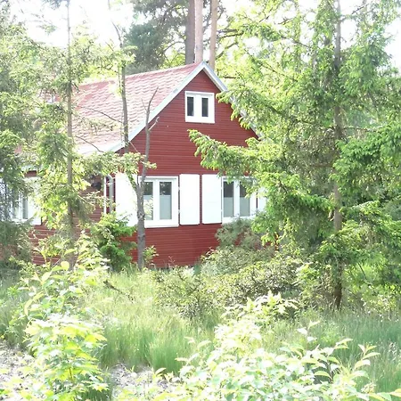 Schwedenhaus Im Gruenen * Oranienburg