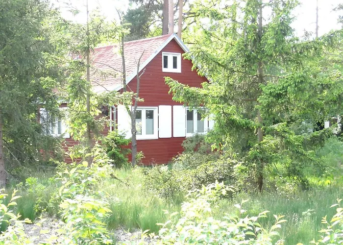 Schwedenhaus Im Gruenen * Oranienburg