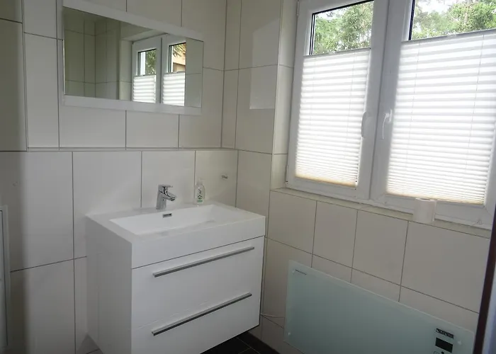 Schwedenhaus Im Gruenen Oranienburg